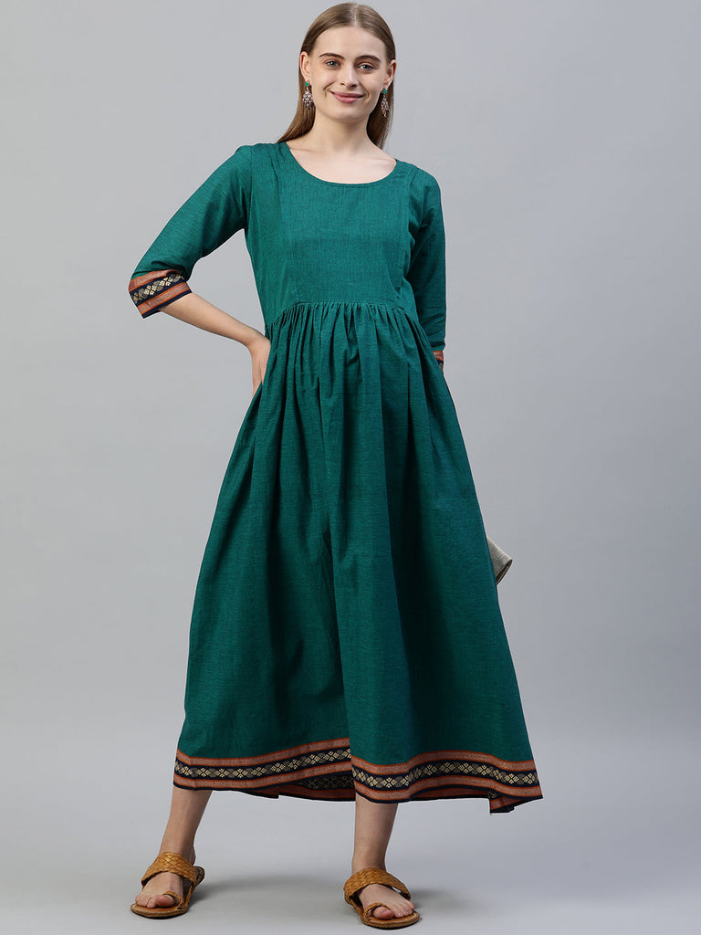 Green solid Maternity Dress